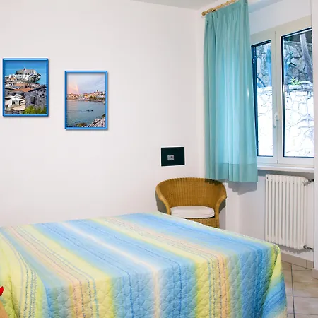 Chiesiola Вьесте