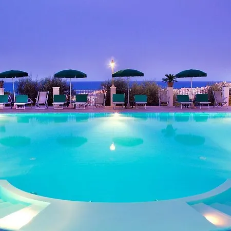 Chiesiola Вьесте