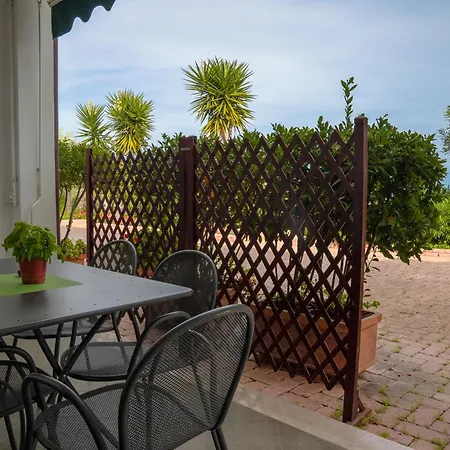Chiesiola Aparthotel Vieste