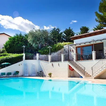 Aparthotel Chiesiola 4*