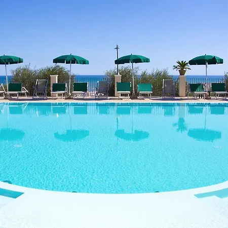 Chiesiola Aparthotel 4*