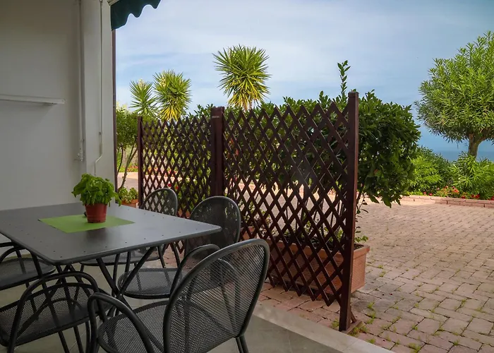 Chiesiola מלון דירות ויאסטה