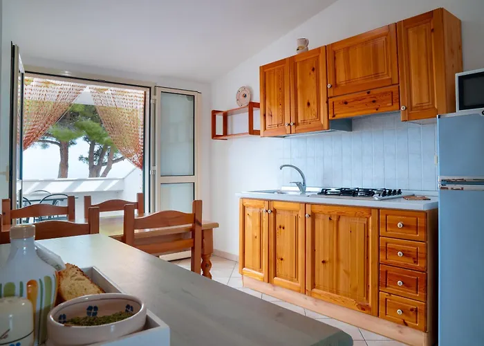 Chiesiola מלון דירות 4*