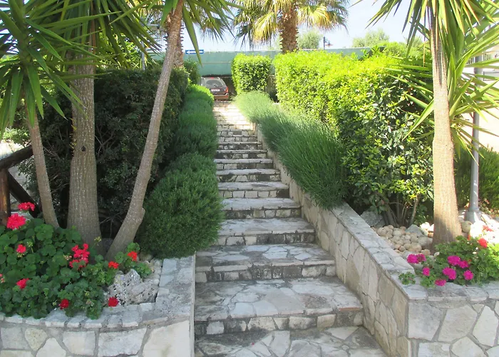 Chiesiola Apartahotel Vieste